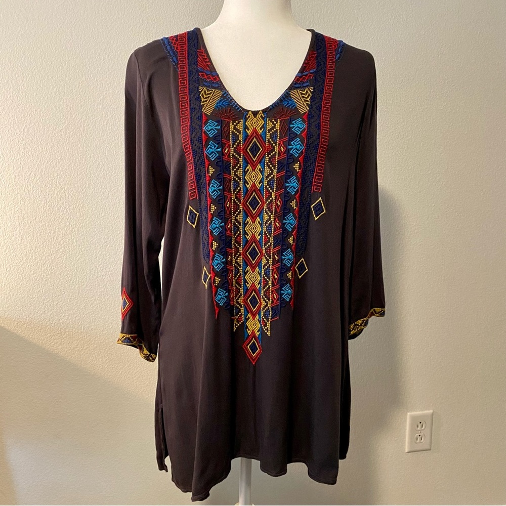 Johnny Was Gray V-Neck Embroidered Long Sleeve Blouse